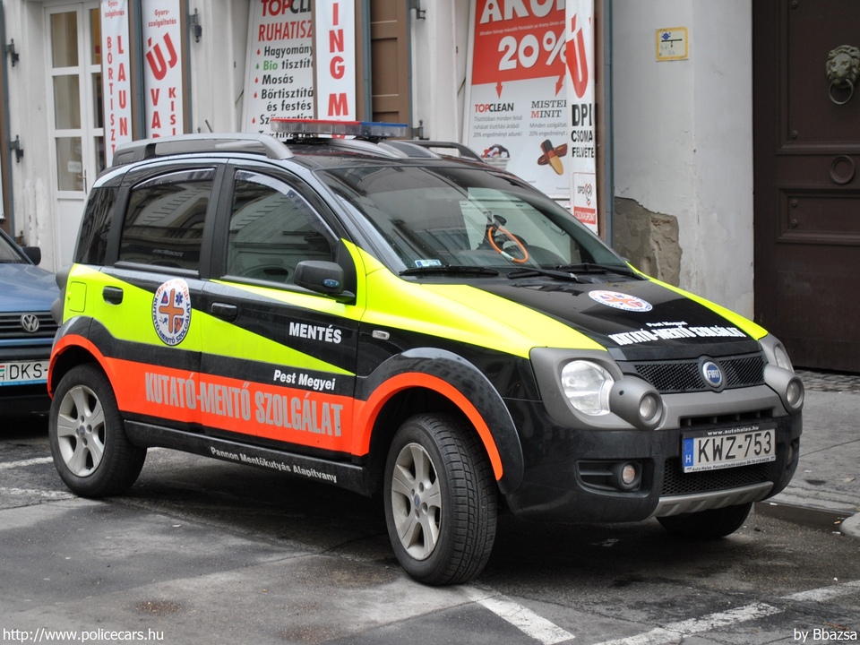 Fiat Panda Cross 4x4, Pannon Mentõkutyás Alapítvány Pest Megyei Kutató-Mentõ Szolgálat, fotó: Bbazsa
Keywords: speciális mentők magyar Magyarország KWZ-753