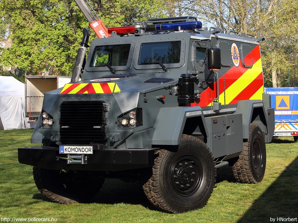 Komondor RDO-3221, MVM Paksi Atomerõmû Zrt., fotó: HNorbert
Keywords: tûzoltó tûzoltóautó tûzoltóság magyar Magyarország létesítményi fire firetruck Hungary hungarian