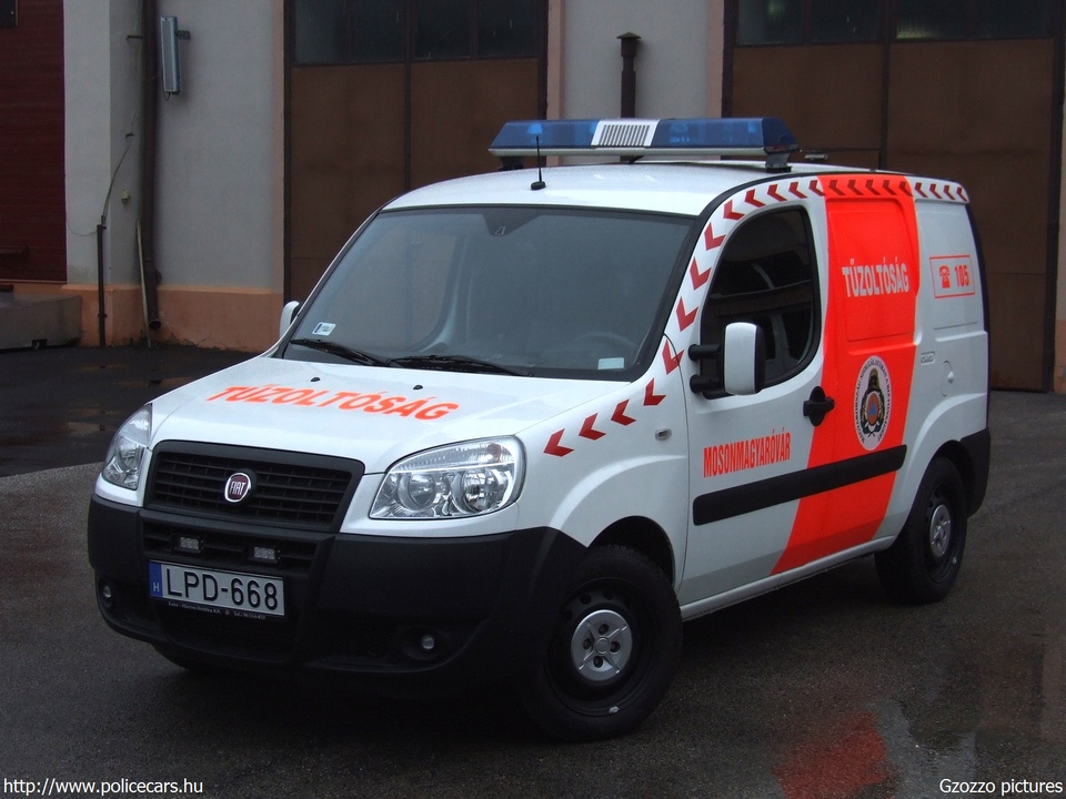 Fiat Doblo, Gyõr-Moson-Sopron Megyei Katasztrófavédelmi Igazgatóság, Mosonmagyaróvári Katasztrófavédelmi Kirendeltség, Mosonmagyaróvári Hivatásos Tûzoltóparancsnokság, fotó: Gzozzo pictures
Keywords: tûzoltóautó tûzoltóság tûzoltó magyar Magyarország katasztrófavédelem LPD-668 fire firetruck Hungary hungarian