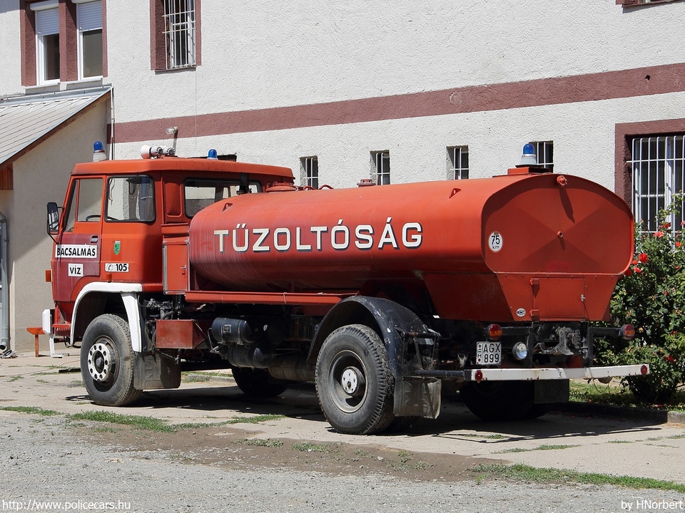 LIAZ, Bácsalmási Önkormányzati Tûzoltóparancsnokság, fotó: MBen
Keywords: tûzoltóautó tûzoltó ÖTP tûzoltóság magyar Magyarország AGX-899 fire firetruck Hungary hungarian