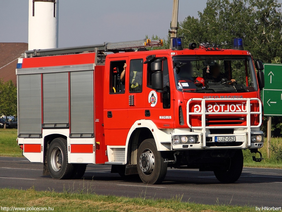 Iveco Magirus 140E30, Csongrád Megyei Katasztrófavédelmi Igazgatóság, fotó: HNorbert
Keywords: tûzoltóautó tûzoltóság tûzoltó magyar Magyarország katasztrófavédelem fire firetruck Hungary hungarian LJZ-052