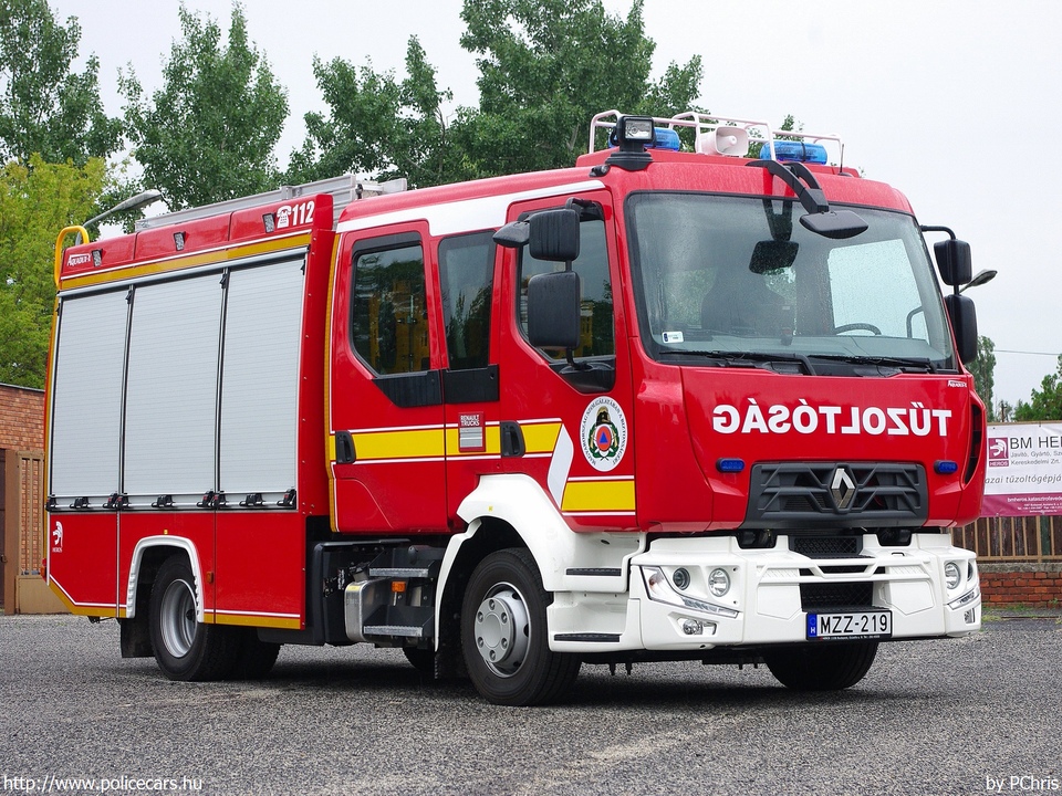 Renault D12 240 P4x2 HEROS Aquadux-X 1500, fotó: PChris
Keywords: tûzoltóautó tûzoltóság tûzoltó magyar Magyarország katasztrófavédelem fire firetruck Hungary hungarian MZZ-219