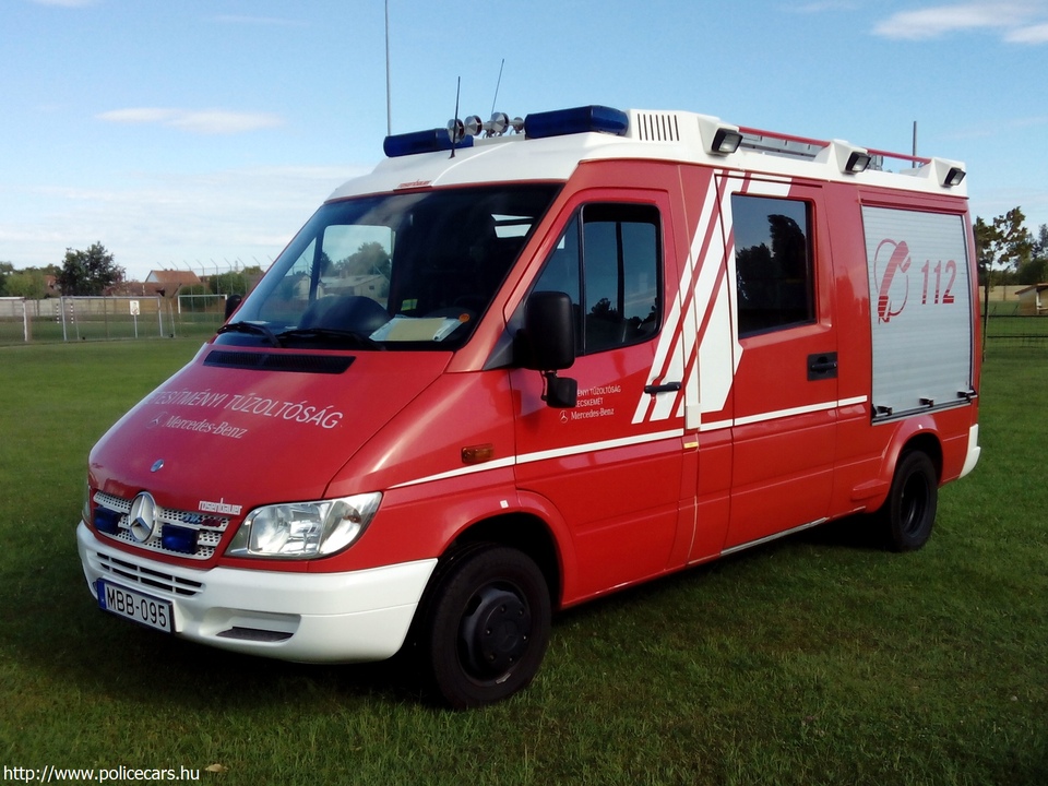 Mercedes-Benz Sprinter 416 CDI Rosenbauer, Mercedes-Benz Manufacturing Hungary Kft., Kecskemét
Keywords: tûzoltó tûzoltóautó tûzoltóság magyar Magyarország létesítményi fire firetruck Hungary hungarian MBB-095