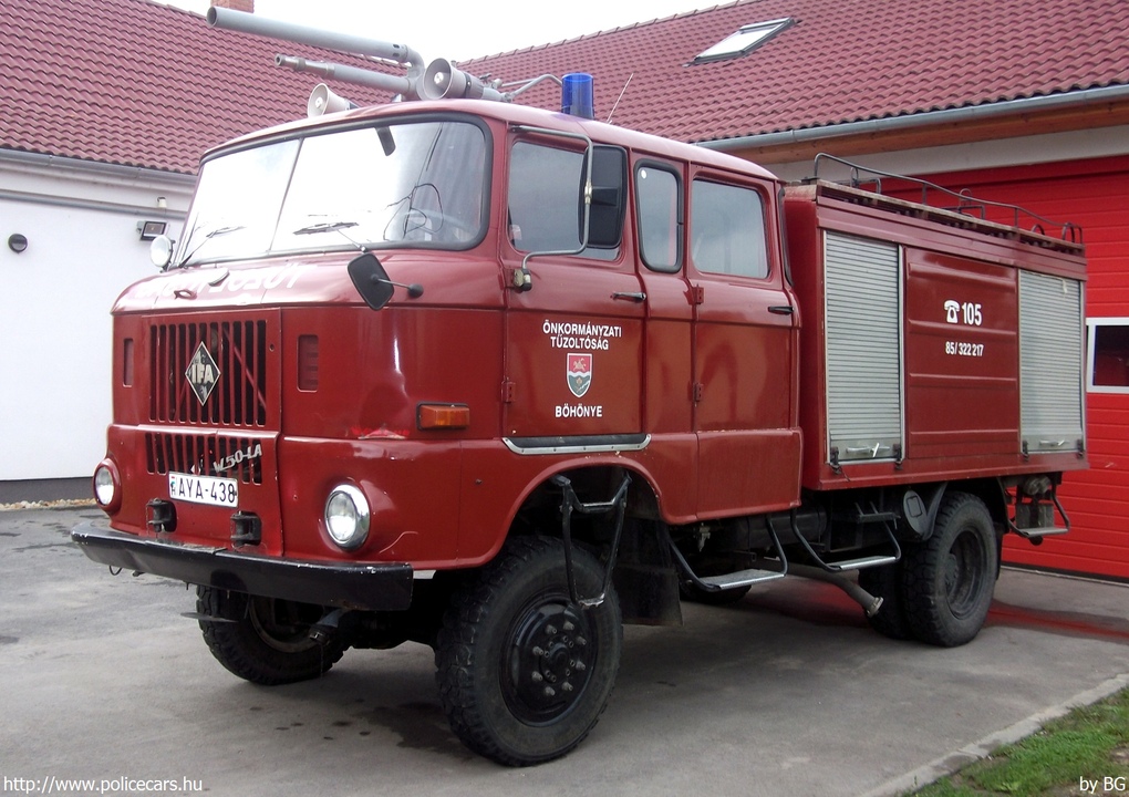 IFA W50LA, Böhönyei Önkormányzati Tûzoltóparancsnokság, fotó: BG
Keywords: tûzoltóautó tûzoltó ÖTP tûzoltóság magyar Magyarország fire firetruck Hungary hungarian AYA-438