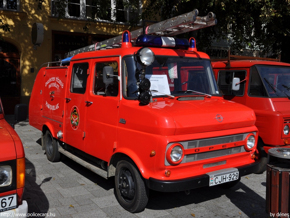 Opel Blitz, Magyarlaki Önkéntes Tûzoltó Egyesület, fotó: dénes
Keywords: ÖTE magyar Magyarország tûzoltó tûzoltóautó tûzoltóság Hungary hungarian fire firetruck CJH-929 