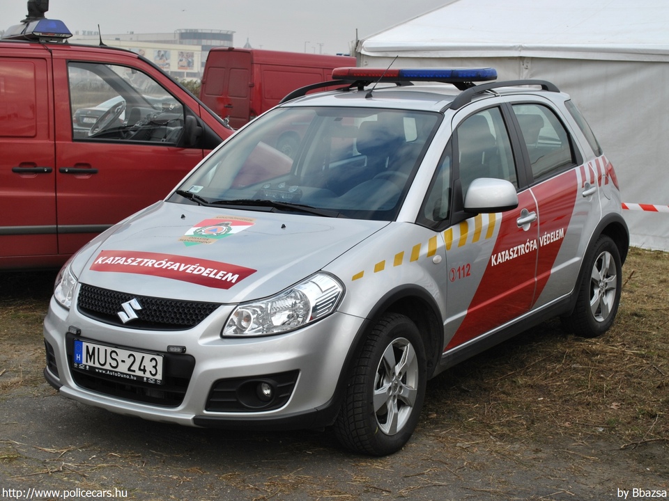 Suzuki SX4, Fõvárosi Katasztrófavédelmi Igazgatóság, Dél-Pesti Katasztrófavédelmi Kirendeltség, fotó: Bbazsa
Keywords: tûzoltóautó tûzoltóság tûzoltó magyar Magyarország katasztrófavédelem MUS-243 fire firetruck Hungary hungarian