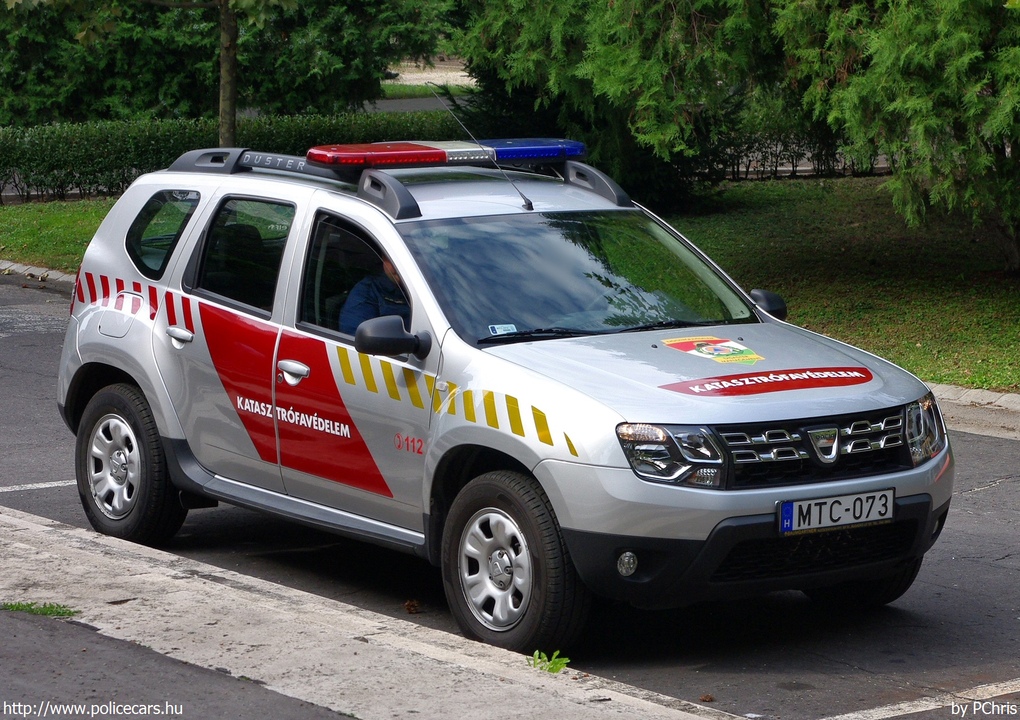 Dacia Duster, Fõvárosi Katasztrófavédelmi Igazgatóság, Dél-Budai Katasztrófavédelmi Kirendeltség, XI. kerületi Hivatásos Tûzoltóparancsnokság, fotó: PChris
Keywords: tûzoltóautó tûzoltóság tûzoltó magyar Magyarország katasztrófavédelem MTC-073 fire firetruck Hungary hungarian