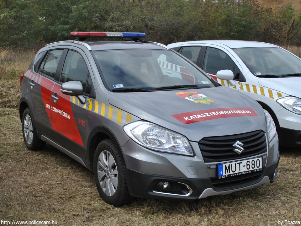 Suzuki SX4 S-Cross, Fõvárosi Katasztrófavédelmi Igazgatóság, Dél-Pesti Katasztrófavédelmi Kirendeltség, XX. kerületi Hivatásos Tûzoltóparancsnokság, fotó: Bbazsa
Keywords: tûzoltóautó tûzoltóság tûzoltó magyar Magyarország katasztrófavédelem MUT-680 fire firetruck Hungary hungarian