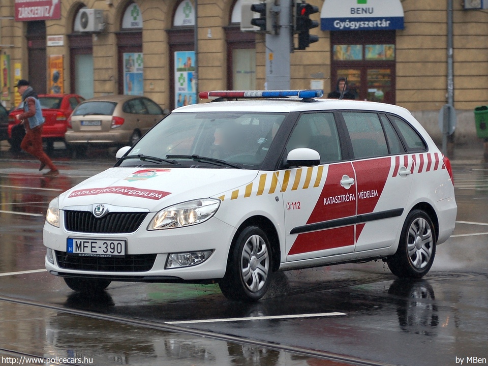 Skoda Fabia II, Országos Katasztrófavédelmi Fõigazgatóság, fotó: MBen
Keywords: tûzoltóautó tûzoltóság tûzoltó magyar Magyarország katasztrófavédelem MFE-390 fire firetruck Hungary hungarian