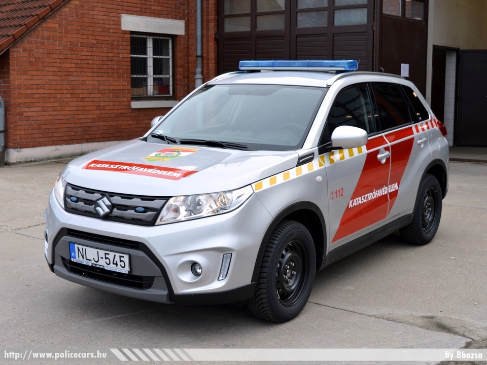 Suzuki Vitara, Fõvárosi Katasztrófavédelmi Igazgatóság, Dél-Pesti Katasztrófavédelmi Kirendeltség, fotó: Bbazsa
Keywords: tûzoltóautó tûzoltóság tûzoltó magyar Magyarország katasztrófavédelem NLJ-545 fire firetruck Hungary hungarian