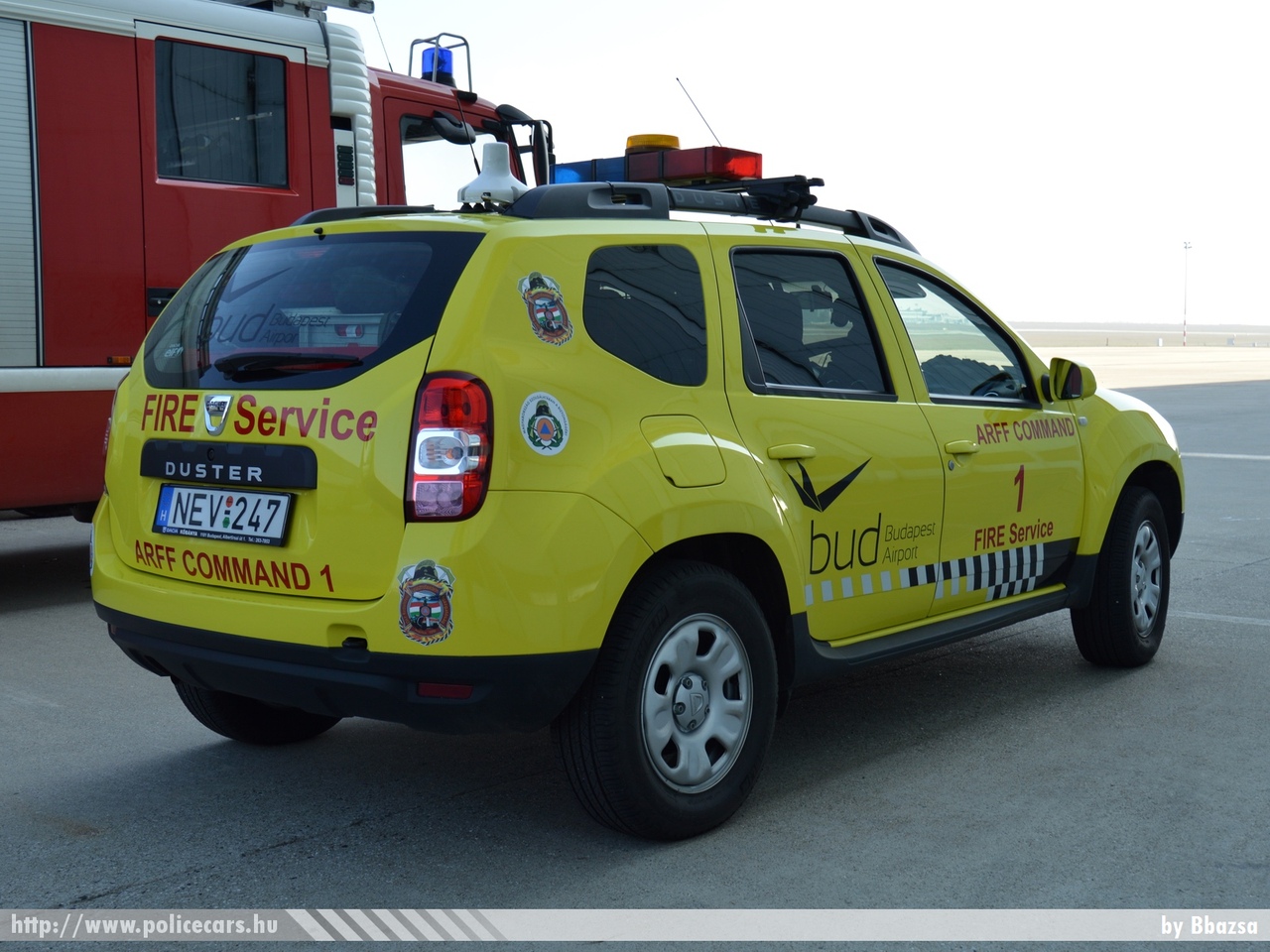 Dacia Duster, Fõvárosi Katasztrófavédelmi Igazgatóság, Dél-pesti Katasztrófavédelmi Kirendeltség, Repülõtéri Tûzoltóparancsnokság, fotó: Bbazsa
Keywords: tûzoltóautó tûzoltóság tûzoltó magyar Magyarország katasztrófavédelem NEV-247 fire firetruck Hungary hungarian