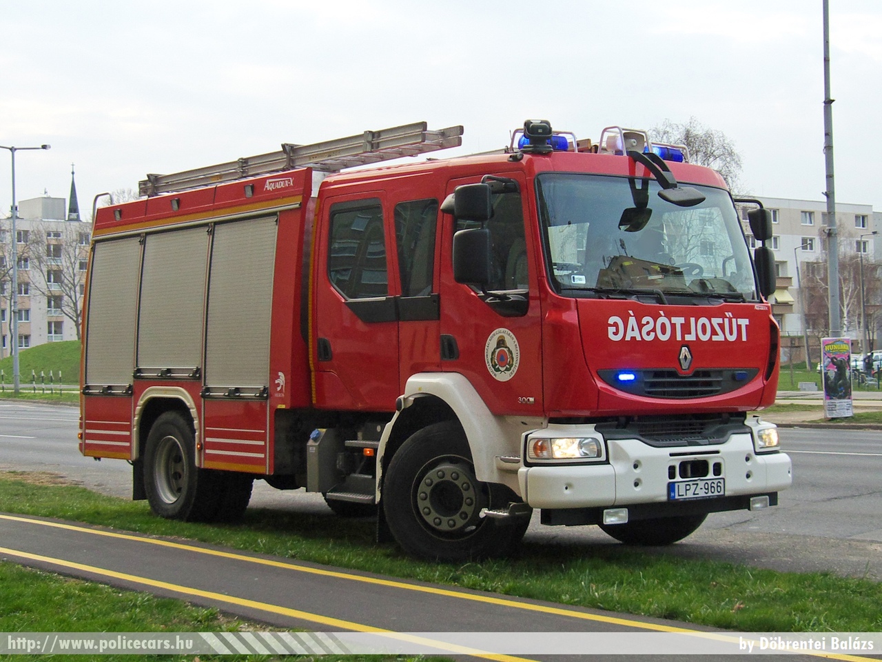 Renault Midlum 300 HEROS AQUADUX-X 3000, fotó: Döbrentei Balázs 
Keywords: tûzoltóautó tûzoltóság tûzoltó magyar Magyarország katasztrófavédelem LPZ-966 fire firetruck Hungary hungarian