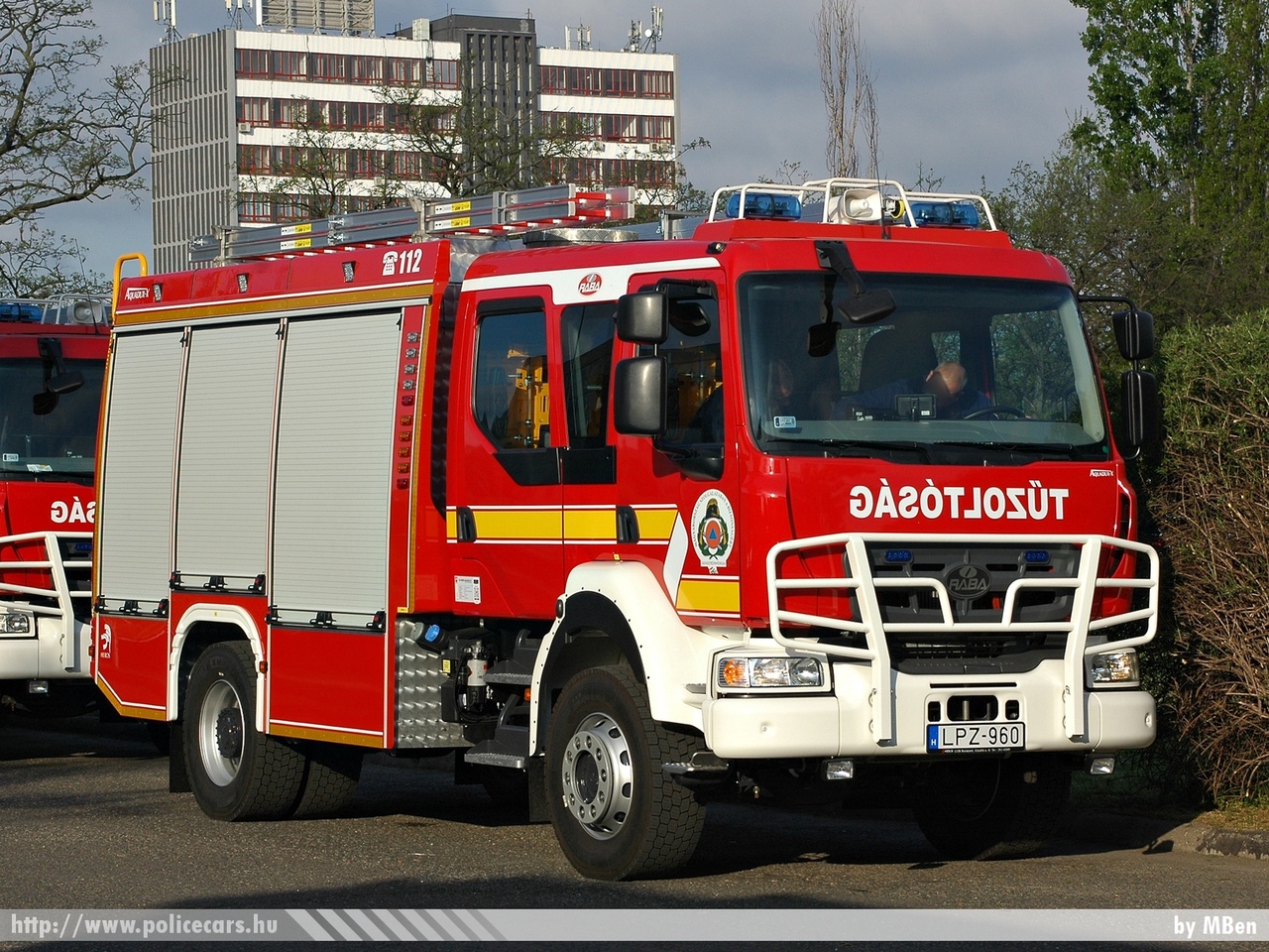 Rába R16.217 AFW Heros Aquadux-X 4000, Békés Megyei Katasztrófavédelmi Igazgatóság, Szeghalmi Katasztrófavédelmi Kirendeltség, Szeghalmi Hivatásos Tûzoltóparancsnokság, fotó: MBen
Keywords: tûzoltóautó HÖT magyar Magyarország tûzoltó tûzoltóság LPZ-960 fire firetruck Hungary hungarian