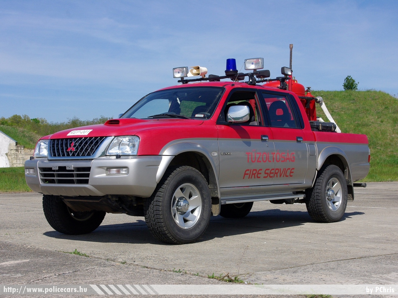 Mitsubishi L200, Hévíz-Balaton Airport (Sármellék repülõtér), fotó: PChris
Keywords: tûzoltóautó tûzoltóság tûzoltó magyar Magyarország létesítményi fire firetruck Hungary hungarian
