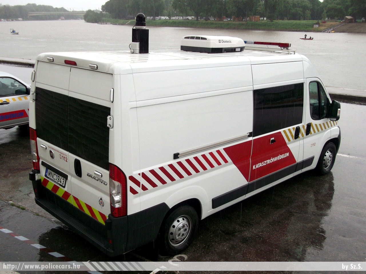 Fiat Ducato, Csongrád Megyei Katasztrófavédelmi Igazgatóság, fotó: Sz.S.
Keywords: tûzoltóautó tûzoltóság tûzoltó magyar Magyarország katasztrófavédelem MNC-943 fire firetruck Hungary hungarian