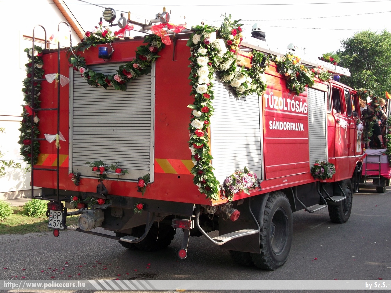IFA W50LA, Sándorfalvai Önkéntes Tûzoltó Egyesület, fotó: Sz.S.
Keywords: tûzoltó tûzoltóság tûzoltóautó ÖTE magyar Magyarország fire firetruck Hungary hungarian BPY-576