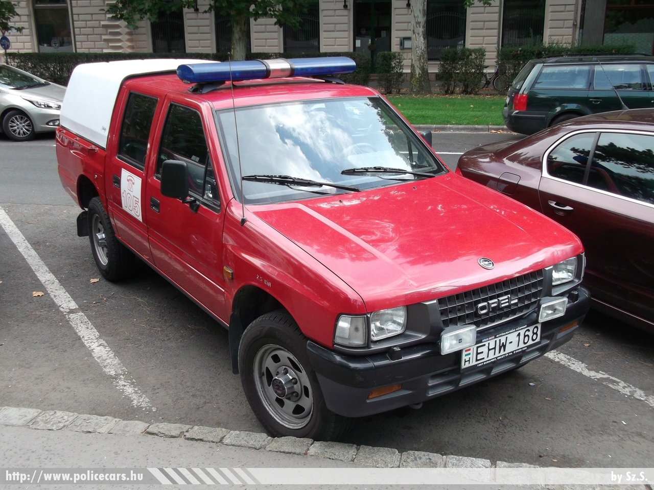 Opel Campo, Csongrád Megyei Katasztrófavédelmi Igazgatóság, Szegedi Katasztrófavédelmi Kirendeltség, fotó: Sz.S.
Keywords: tûzoltóautó tûzoltó tûzoltóság magyar Magyarország katasztrófavédelem fire firetruck Hungary hungarian EHW-168