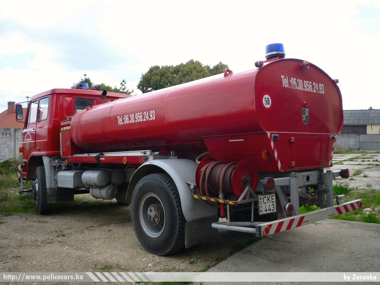 Liaz, Veszprémvarsányi Önkéntes Tûzoltó Egyesület, fotó: Zaronka
Keywords: tûzoltóautó tûzoltóság tûzoltó magyar Magyarország ÖTE fire firetruck Hungary hungarian CKE-443