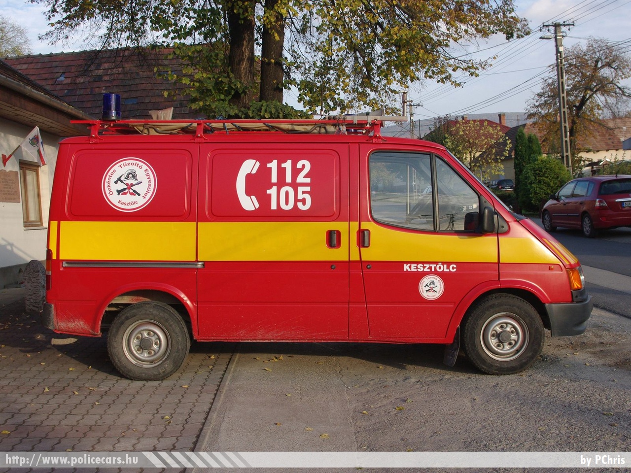 Ford Transit, Kesztölci Önkéntes Tûzoltó Egyesület, fotó: PChris
Keywords: tûzoltóautó tûzoltóság tûzoltó magyar Magyarország ÖTE fire firetruck Hungary hungarian BIT-974