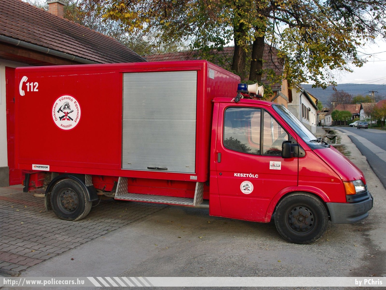 Ford Transit, Kesztölci Önkéntes Tûzoltó Egyesület, fotó: PChris
Keywords: tûzoltóautó tûzoltóság tûzoltó magyar Magyarország ÖTE fire firetruck Hungary hungarian EUT-722