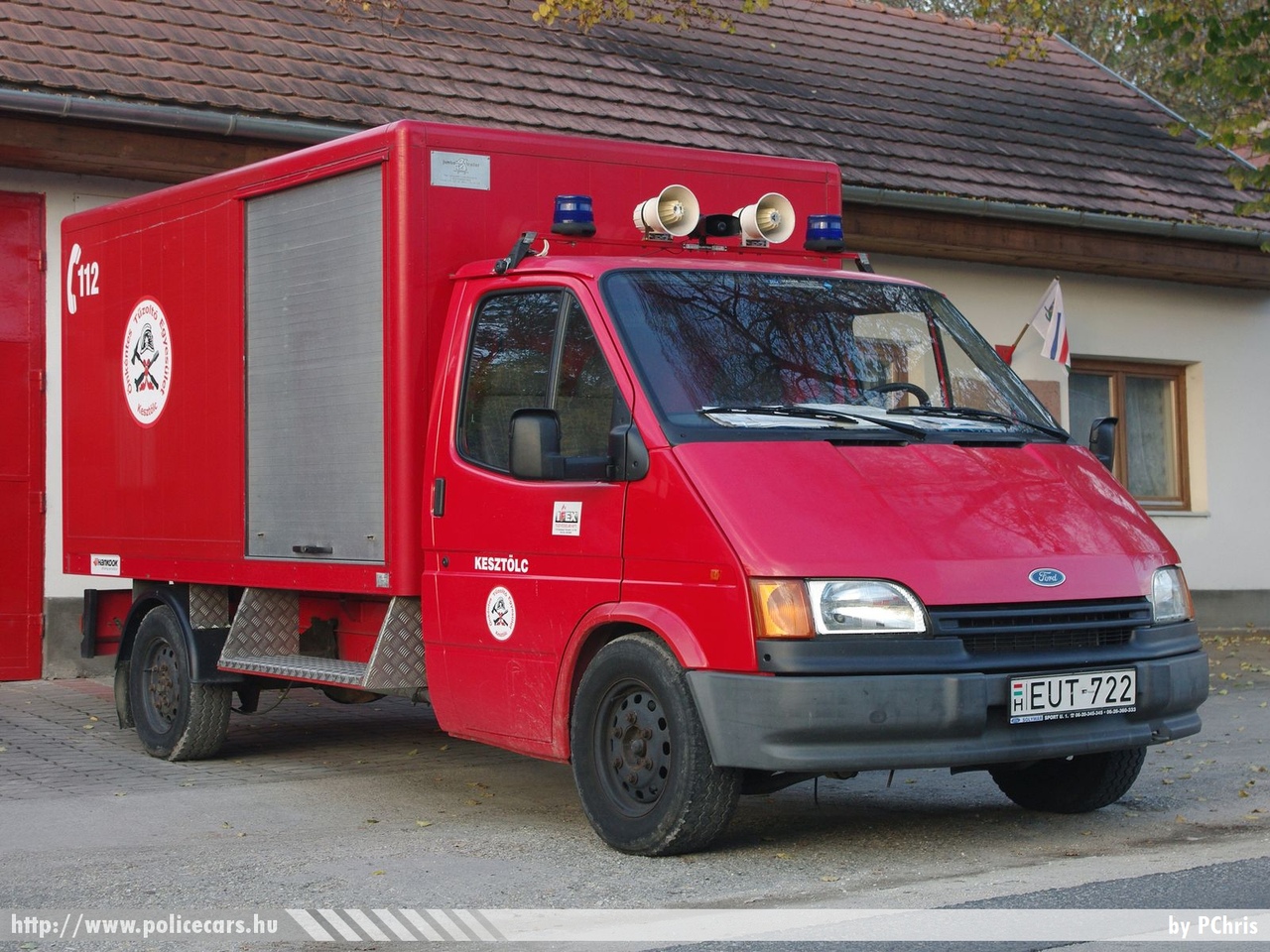 Ford Transit, Kesztölci Önkéntes Tûzoltó Egyesület, fotó: PChris
Keywords: tûzoltóautó tûzoltóság tûzoltó magyar Magyarország ÖTE fire firetruck Hungary hungarian EUT-722