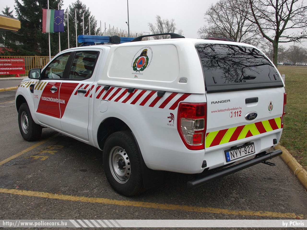 Ford Ranger XL 4x4 2.2 TDCI, Országos Katasztrófavédelmi Fõigazgatóság, fotó: PChris
Keywords: tûzoltóautó tûzoltó tûzoltóság magyar Magyarország katasztrófavédelem fire firetruck Hungary hungarian NYY-822