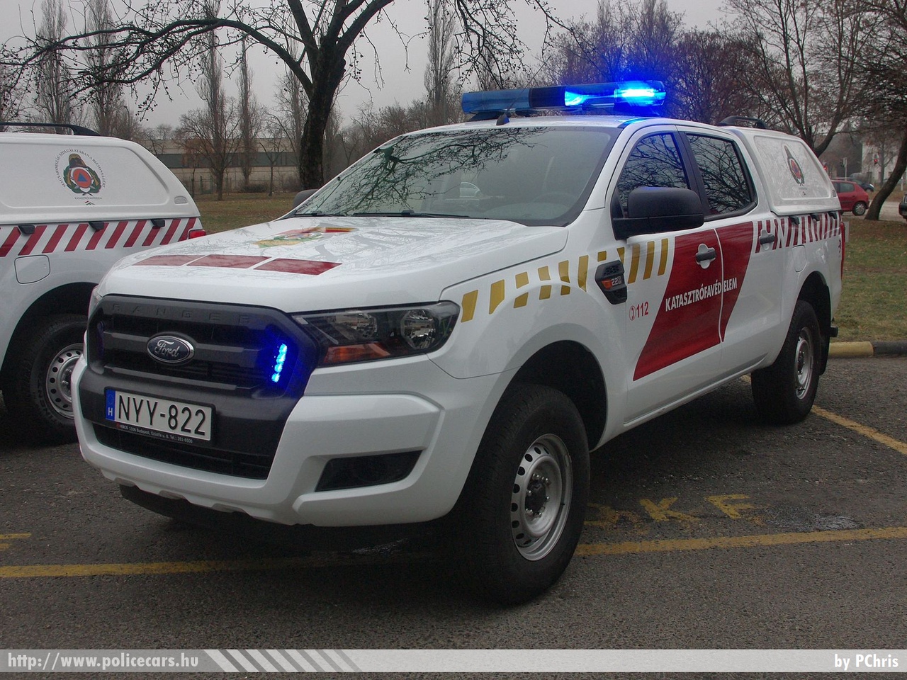 Ford Ranger XL 2.2 TDCI, Országos Katasztrófavédelmi Fõigazgatóság, fotó: PChris
Keywords: tûzoltóautó tûzoltó tûzoltóság magyar Magyarország katasztrófavédelem fire firetruck Hungary hungarian NYY-822