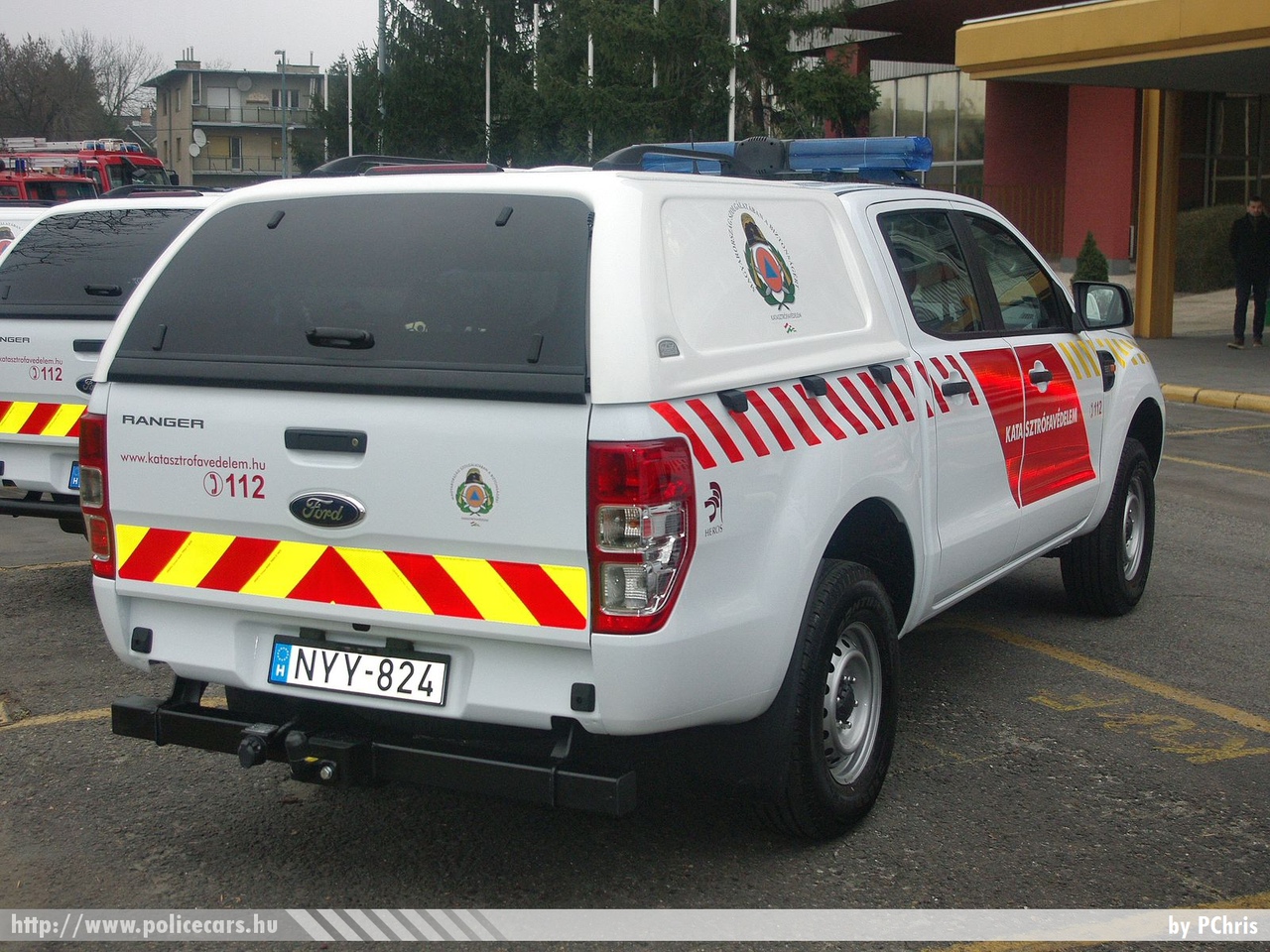 Ford Ranger XL 2.2 TDCI, Szabolcs-Szatmár-Bereg Megyei Katasztrófavédelmi Igazgatóság, fotó: PChris
Keywords: tûzoltóautó tûzoltó tûzoltóság magyar Magyarország katasztrófavédelem fire firetruck Hungary hungarian NYY-824
