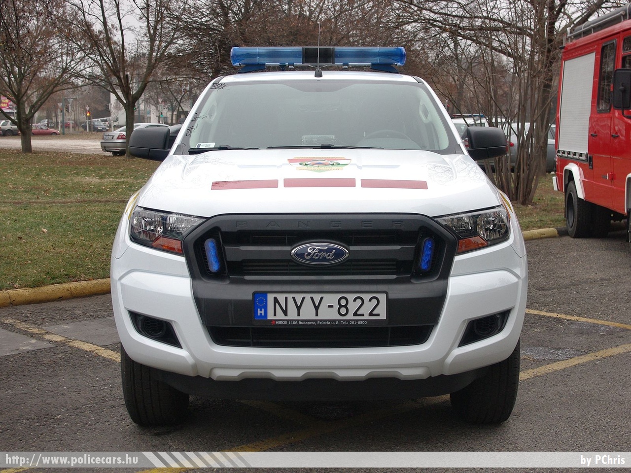 Ford Ranger XL 2.2 TDCI, Országos Katasztrófavédelmi Fõigazgatóság, fotó: PChris
Keywords: tûzoltóautó tûzoltó tûzoltóság magyar Magyarország katasztrófavédelem fire firetruck Hungary hungarian NYY-822
