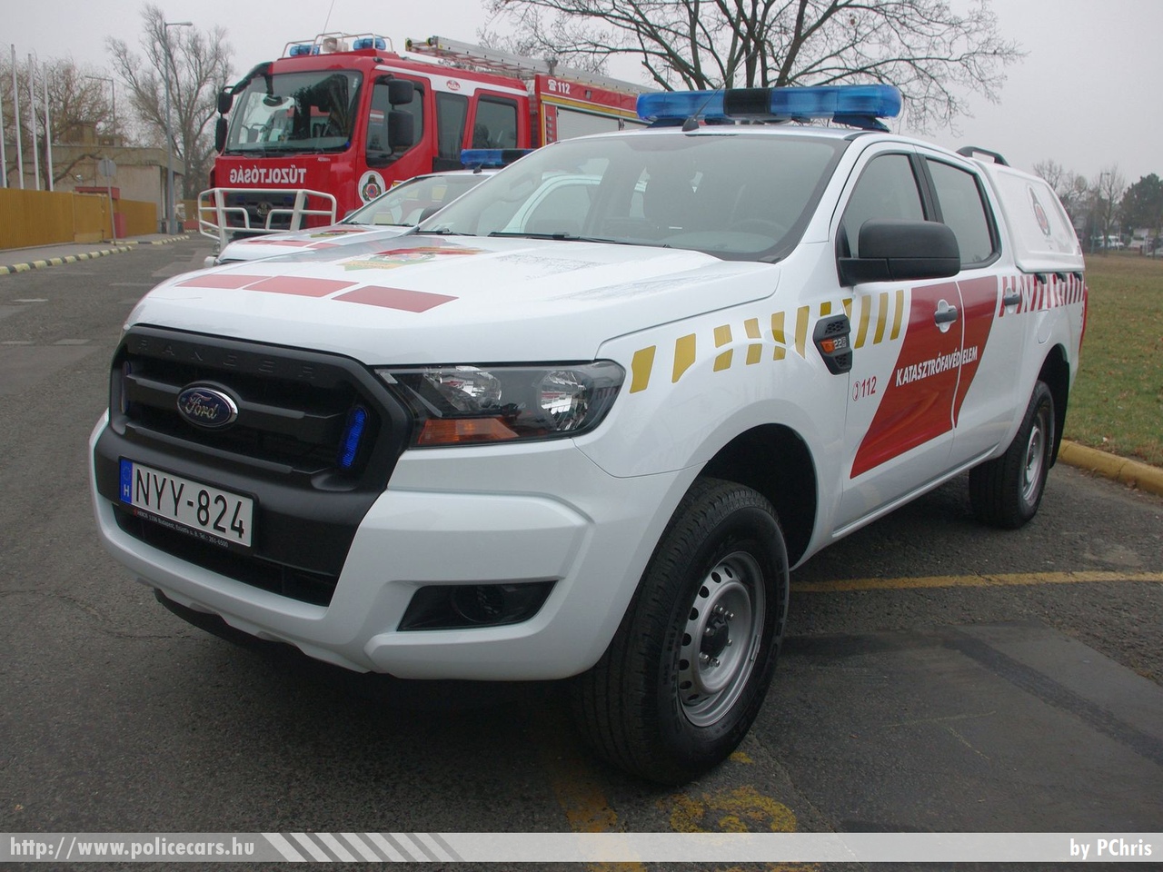 Ford Ranger XL 2.2 TDCI, Szabolcs-Szatmár-Bereg Megyei Katasztrófavédelmi Igazgatóság, fotó: PChris
Keywords: tûzoltóautó tûzoltó tûzoltóság magyar Magyarország katasztrófavédelem fire firetruck Hungary hungarian NYY-824