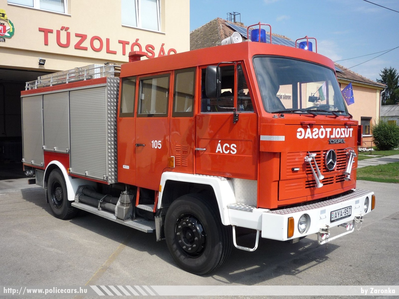 Csepel D-755 Metz TLF 4000, Ács Önkormányzati Tûzoltóparancsnokság, fotó: Zaronka
Keywords: tûzoltóautó tûzoltó ÖTP tûzoltóság magyar Magyarország fire firetruck Hungary hungarian AYA-957