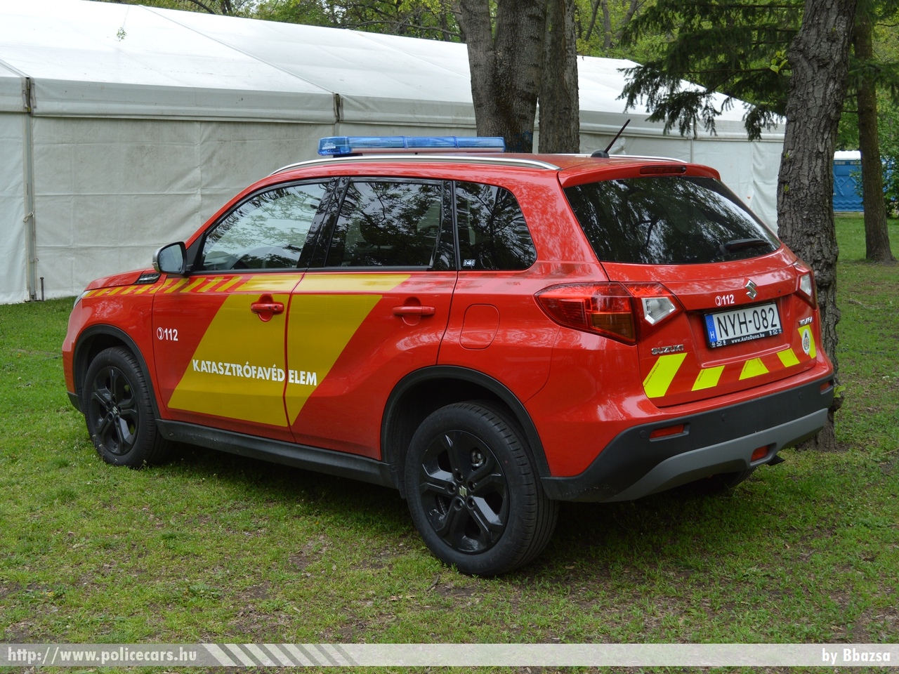 Suzuki Vitara, Fõvárosi Katasztrófavédelmi Igazgatóság, Közép-Pesti Katasztrófavédelmi Kirendeltség, fotó: Bbazsa
Keywords: tûzoltóautó tûzoltóság tûzoltó magyar Magyarország katasztrófavédelem NYH-082 fire firetruck Hungary hungarian