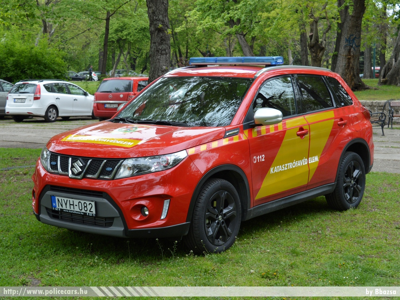 Suzuki Vitara, Fõvárosi Katasztrófavédelmi Igazgatóság, Közép-Pesti Katasztrófavédelmi Kirendeltség, fotó: Bbazsa
Keywords: tûzoltóautó tûzoltóság tûzoltó magyar Magyarország katasztrófavédelem NYH-082 fire firetruck Hungary hungarian