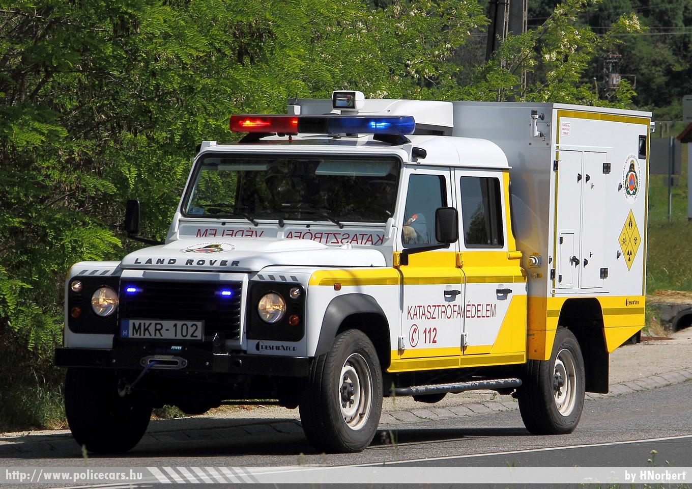 Land Rover Defender KML-ADR HEROS Respirátor, fotó HNorbert
Keywords: tûzoltóautó tûzoltó tûzoltóság katasztrófavédelem magyar Magyarország MKR-102 fire firetruck Hungary hungarian