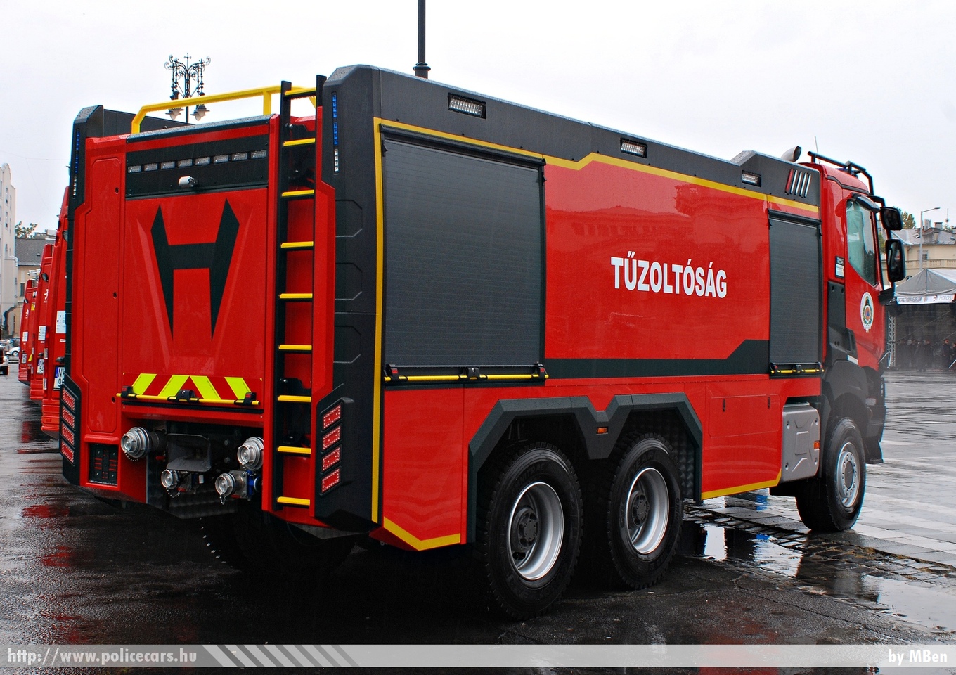 Renault K460 P6x6 Medium E6 BM Heros, fotó: MBen

Keywords: tûzoltóautó tûzoltóság tûzoltó magyar Magyarország katasztrófavédelem fire firetruck Hungary hungarian