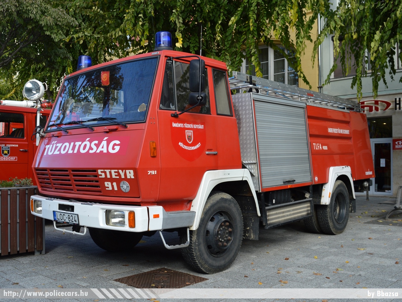 STEYR 791, Kõszegszerdahelyi Önkéntes Tûzoltó Egyesület, fotó: Bbazsa
Keywords: LOC-824 tûzoltóautó tûzoltó ÖTE tûzoltóság magyar Magyarország hungarian Hungary fire firetruck