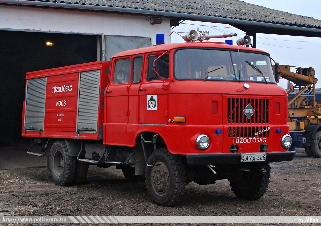 IFA W50, Kocsi Önkéntes Tûzoltó Egyesület, fotó: MBen
Keywords: ÖTE magyar Magyarország tûzoltó tûzoltóautó tûzoltóság Hungary hungarian fire firetruck AYA-488