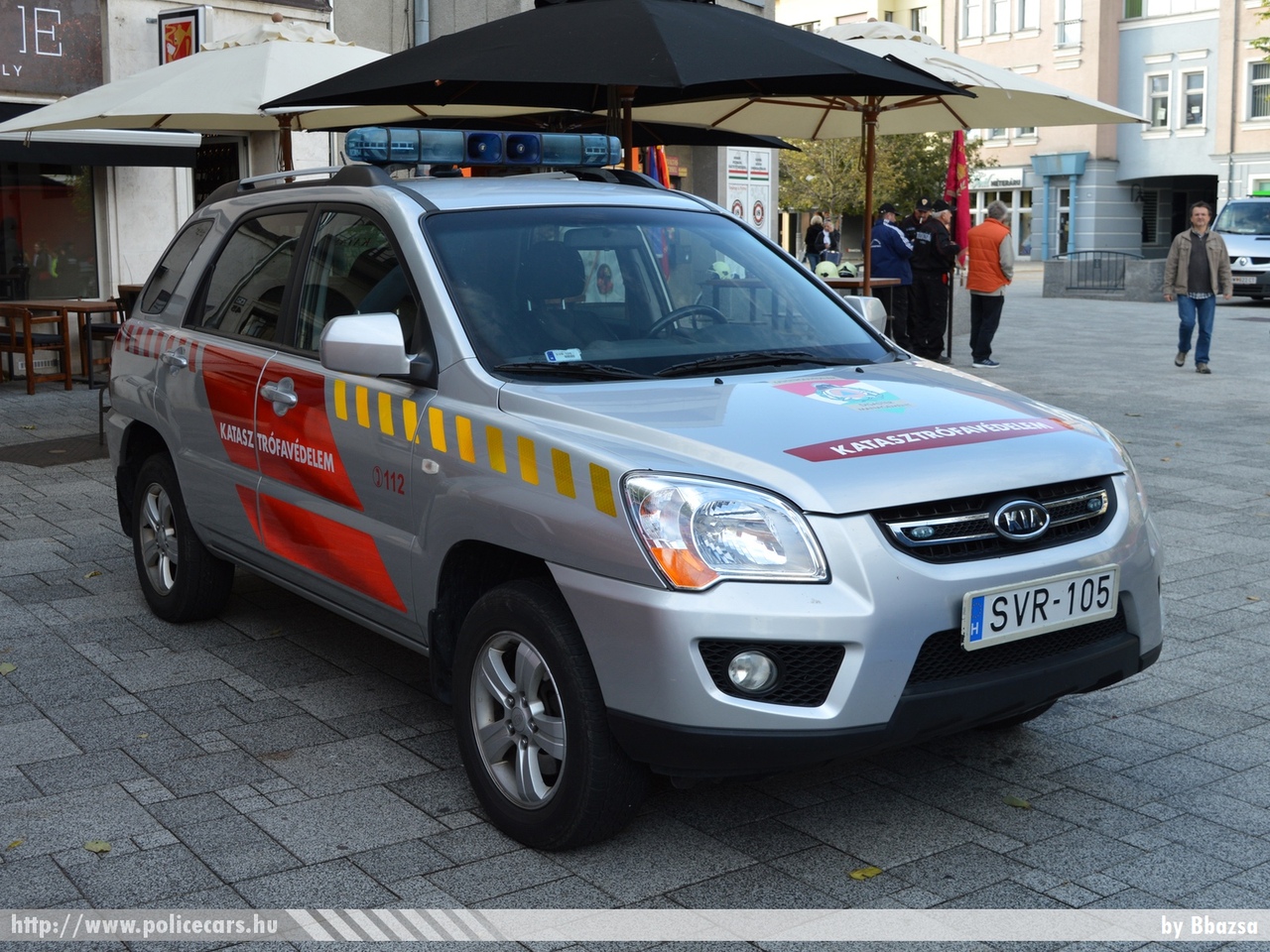 Kia Sportage, Vas Megyei Katasztrófavédelmi Igazgatóság,Szombathely, fotó: Bbazsa
Keywords: tûzoltóautó tûzoltóság tûzoltó magyar Magyarország katasztrófavédelem fire firetruck Hungary hungarian SVR-105