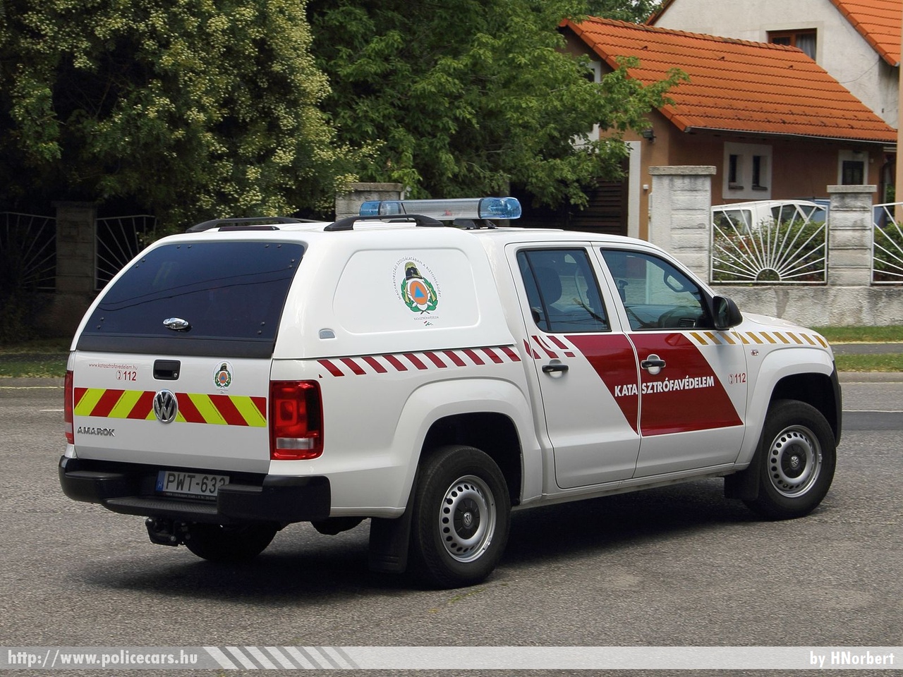 Volkswagen Amarok, Veszprém Megyei Katasztrófavédelmi Igazgatóság, fotó: HNorbert
Keywords: tûzoltó tûzoltóautó tûzoltóság katasztrófavédelem magyar Magyarország PWT-633 fire firetruck Hungary hungarian