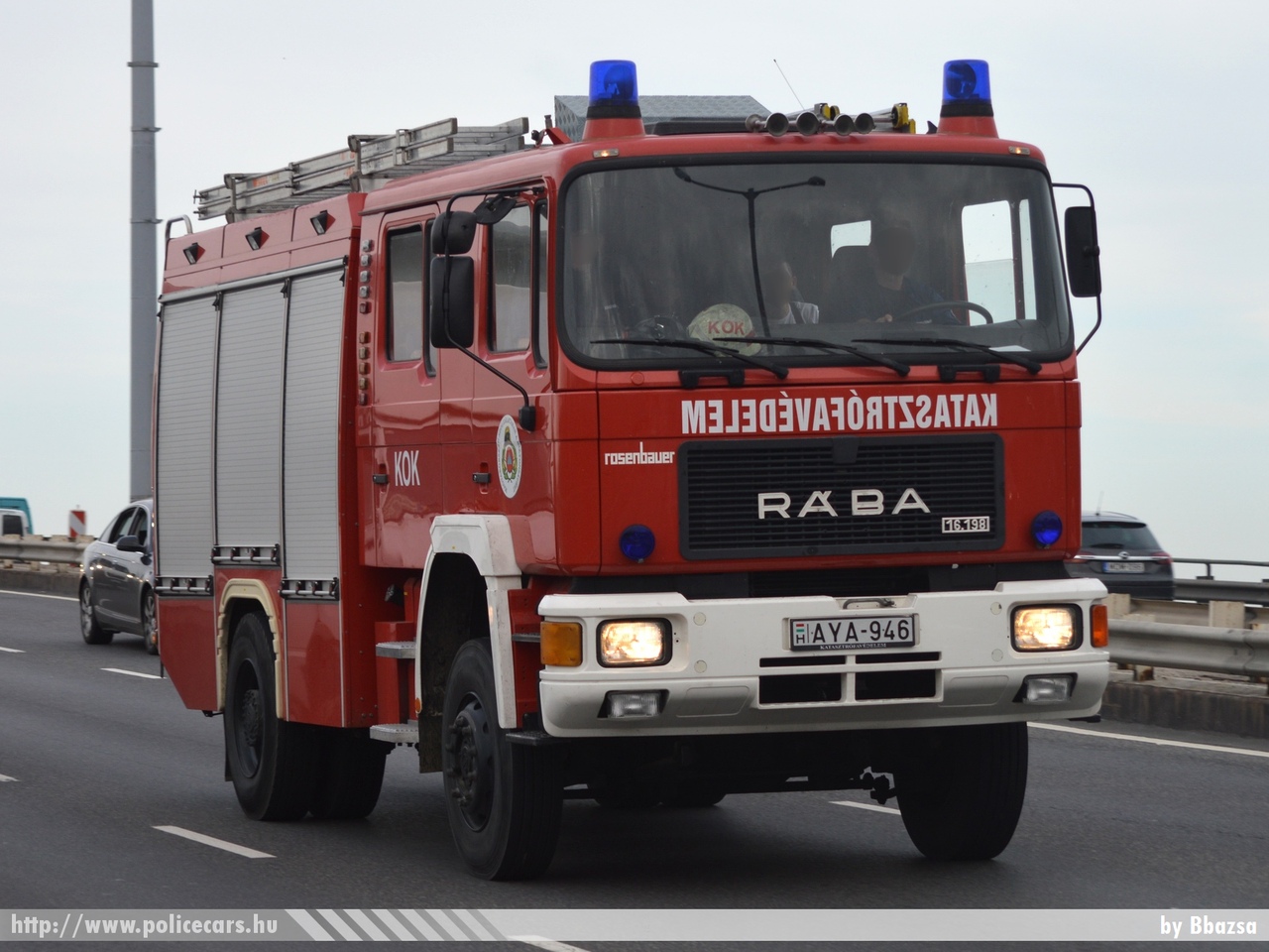 Rába 16.198, Országos Katasztrófavédelmi Fõigazgatóság, Katasztrófavédelmi Oktatási Központ, fotó: Bbazsa
Keywords: tûzoltóautó tûzoltó tûzoltóság magyar Magyarország katasztrófavédelem fire firetruck Hungary hungarian AYA-946
