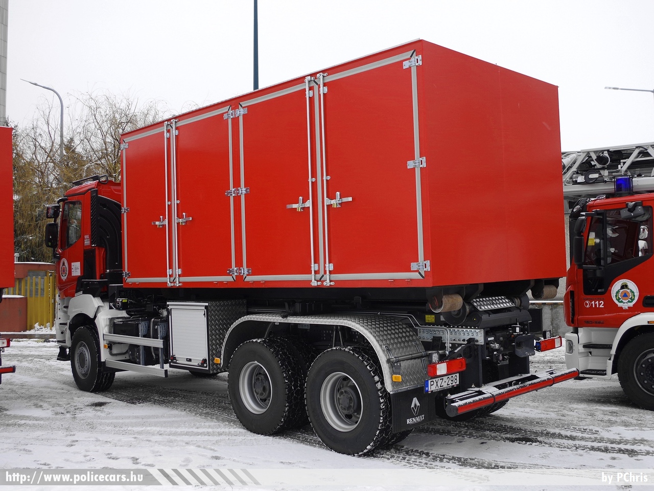 Renault, fotó: PChris
Keywords: tûzoltóautó tûzoltó tûzoltóság magyar Magyarország katasztrófavédelem fire firetruck Hungary hungarian PXZ-298