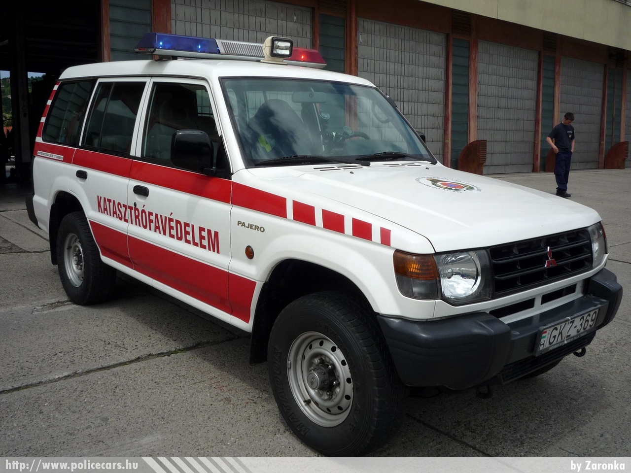 Mitsubishi Pajero, Baranyai Megyei Katasztrófavédelmi Igazgatóság, fotó: Zaronka
Keywords: tûzoltóautó tûzoltó tûzoltóság magyar Magyarország katasztrófavédelem fire firetruck Hungary hungarian GKZ-369