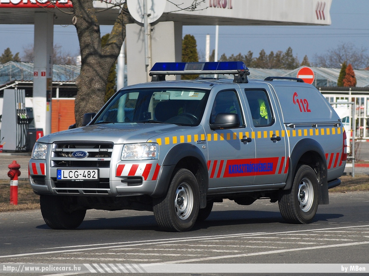 Ford Ranger, Csongrád Megyei Katasztrófavédelmi Igazgatóság, fotó: MBen
Keywords: tûzoltóautó tûzoltó tûzoltóság magyar Magyarország katasztrófavédelem fire firetruck Hungary hungarian LCG-482