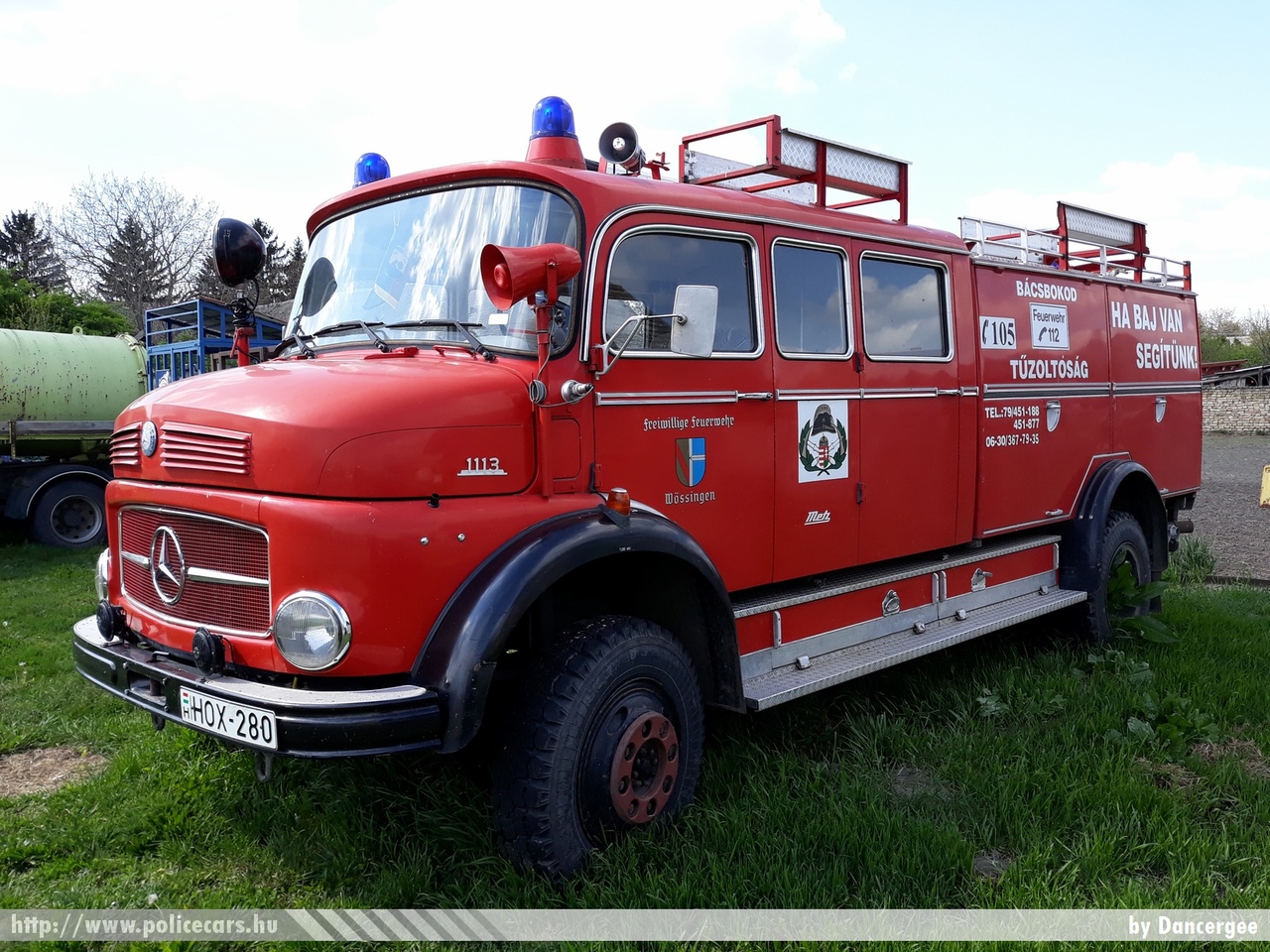 Mercedes-Benz 1113, Bácsbokodi Önkéntes Tûzoltó Egyesület, fotó: Dancergee
Keywords: ÖTE magyar Magyarország tûzoltó tûzoltóautó tûzoltóság Hungary hungarian fire firetruck HOX-280
