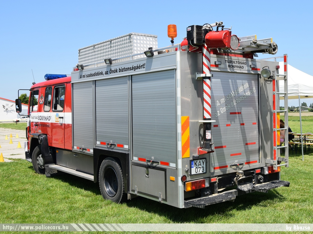 Volvo FL6, Bonyhádi Önkéntes Tûzoltó Egyesület, fotó: Bbazsa
Keywords: ÖTE magyar Magyarország tûzoltó tûzoltóautó tûzoltóság Hungary hungarian fire firetruck KAY-073