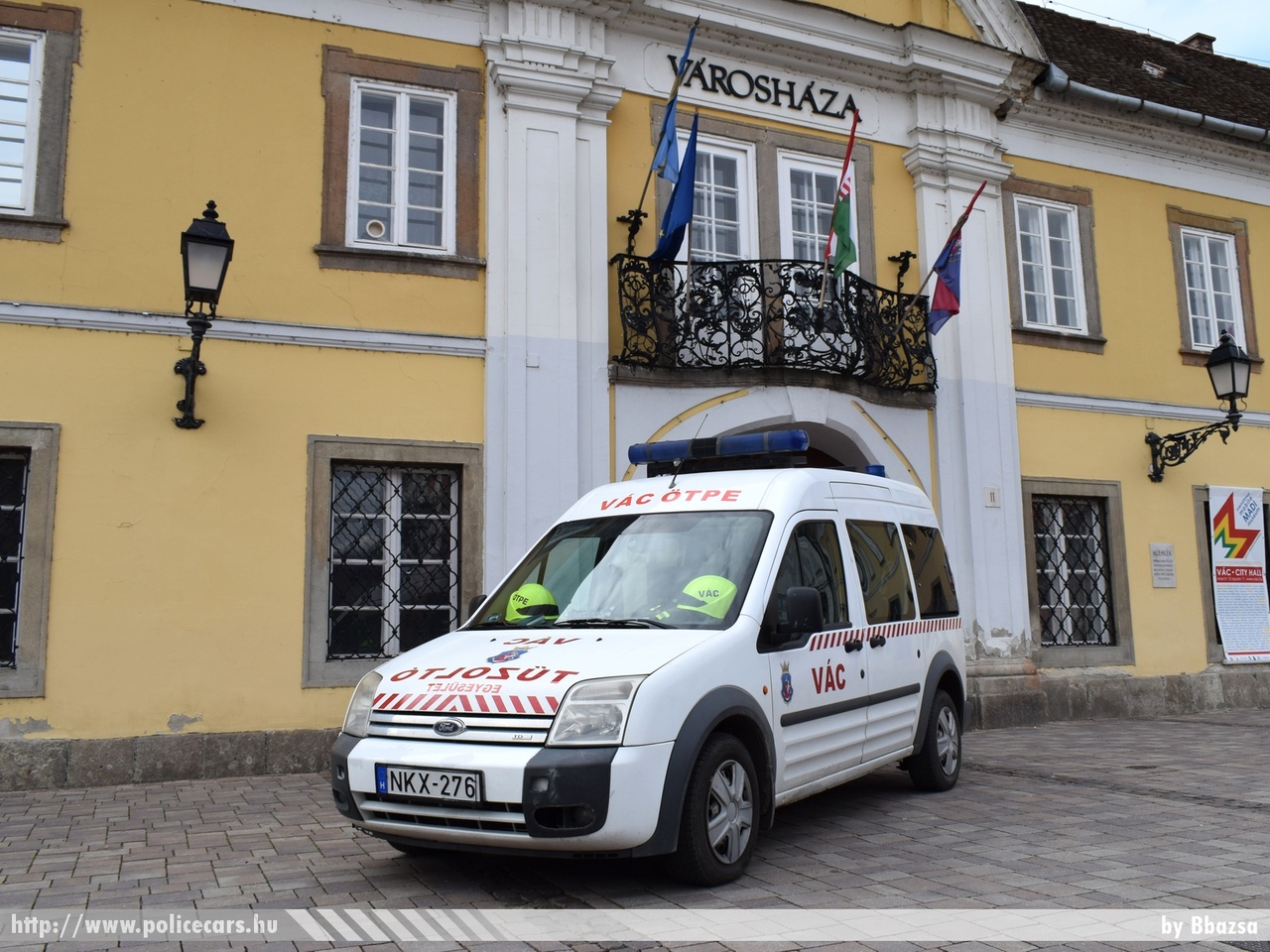 Ford Tourneo Connect, Váci Önkéntes Tûzoltó és Polgárõr Egyesület, fotó: Bbazsa
Keywords: tûzoltó tûzoltóautó tûzoltóság magyar Magyarország ÖTE hungarian Hungary fire firetruck NKX-276