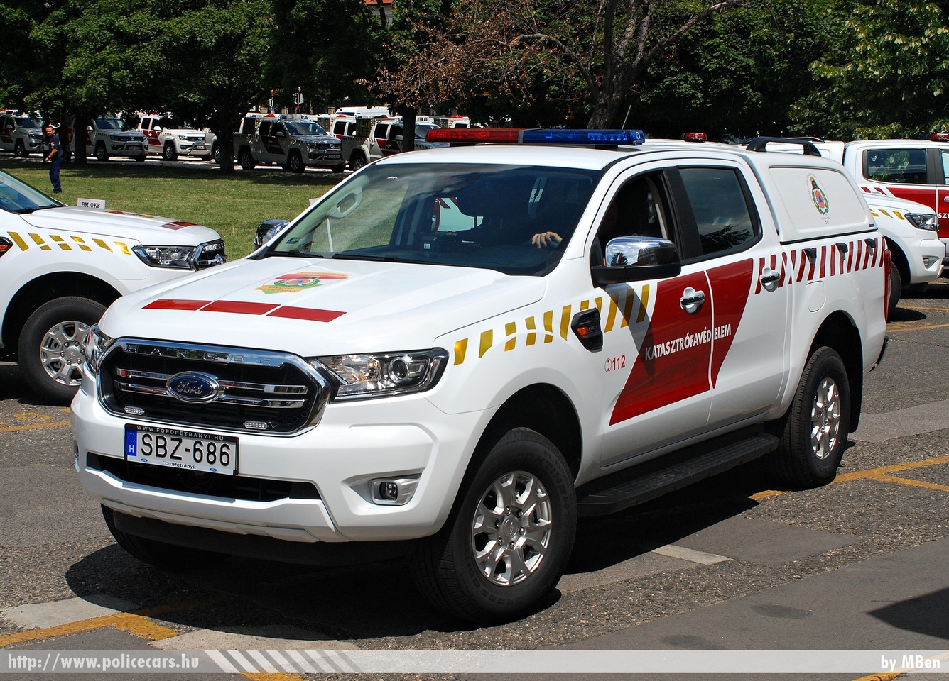 Ford Ranger, Somogy Megyei Katasztrófavédelmi Igazgatóság, fotó: MBen
Keywords: tûzoltóautó tûzoltó tûzoltóság magyar Magyarország katasztrófavédelem fire firetruck Hungary hungarian SBZ-686