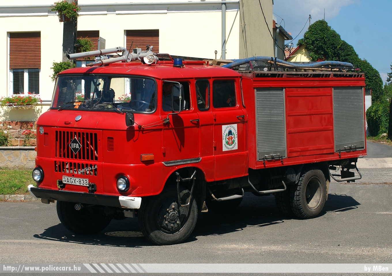 IFA W50LA, Érsekvadkerti Önkéntes Tûzoltó Egyesület, fotó: MBen
Keywords: tûzoltó tûzoltóautó tûzoltóság magyar Magyarország ÖTE hungarian Hungary fire firetruck AGX-833