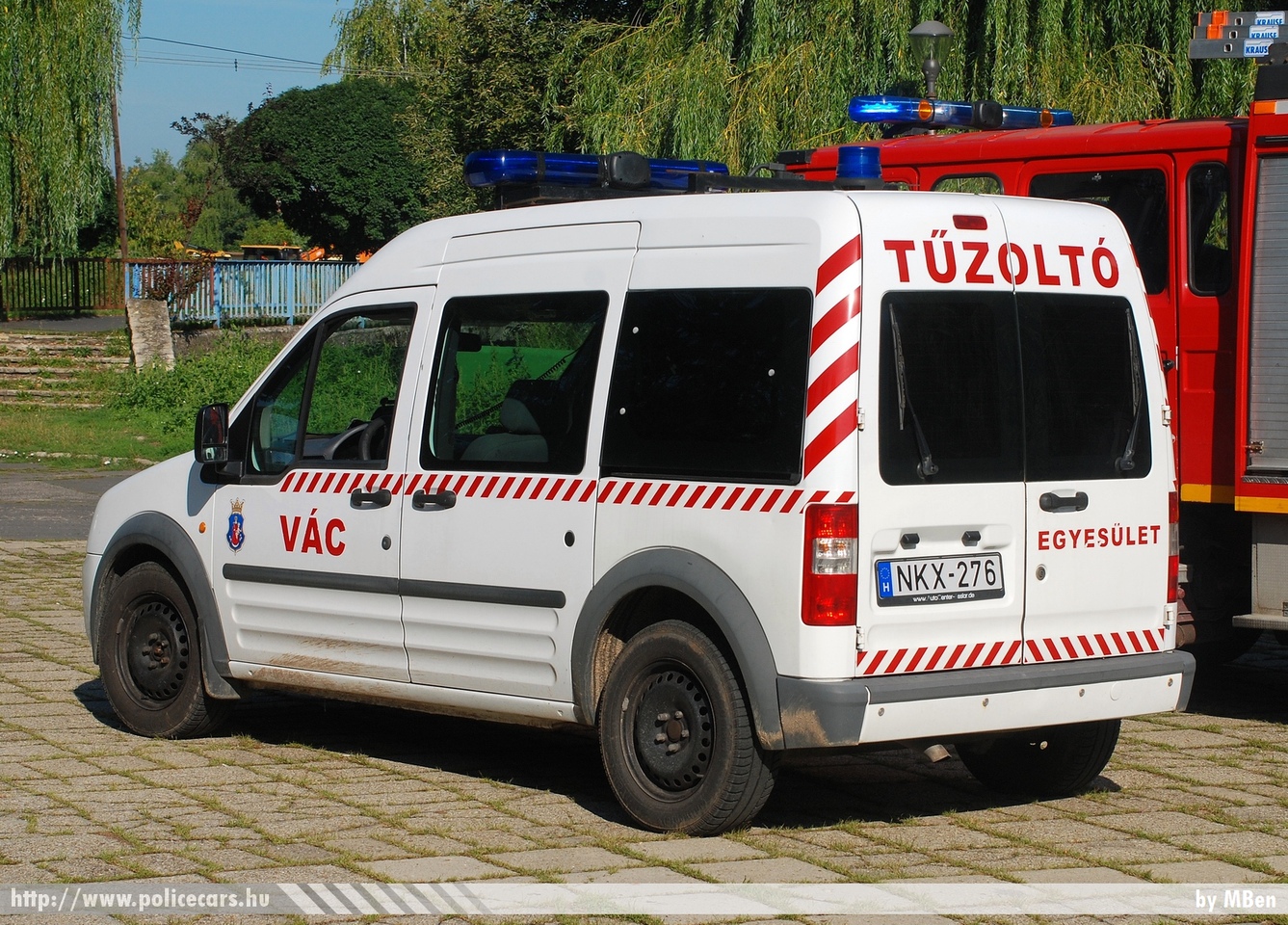 Ford Tourneo Connect, Váci Önkéntes Tûzoltó és Polgárõr Egyesület, fotó: MBen
Keywords: tûzoltó tûzoltóautó tûzoltóság magyar Magyarország ÖTE hungarian Hungary fire firetruck NKX-276