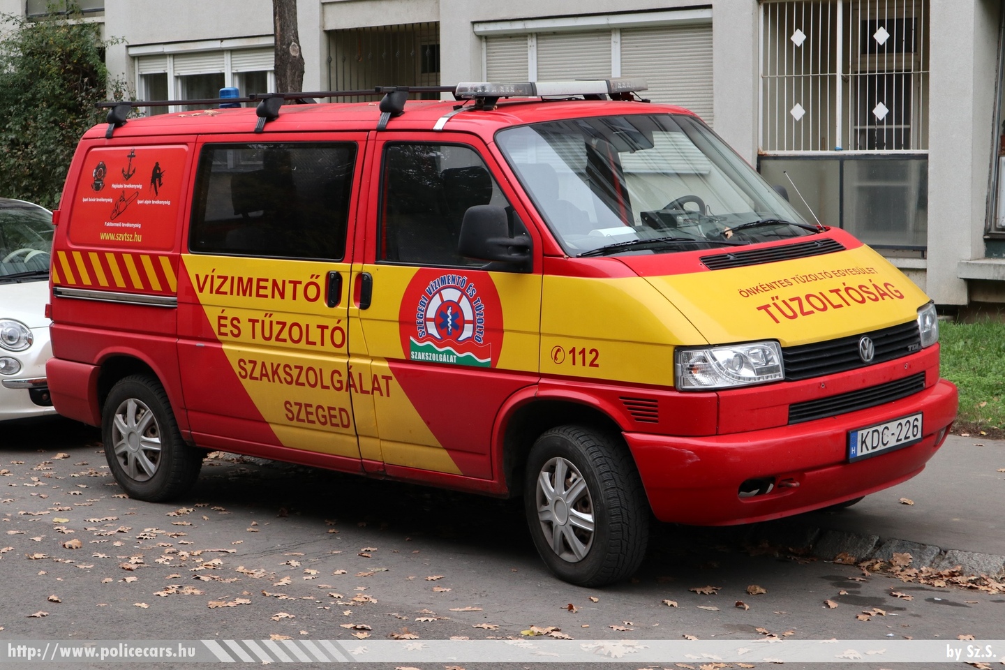 Volkswagen Transporter T4, Szegedi Vízimentõ és Tûzoltó Szakszolgálat, fotó: Sz.S.
Keywords: tûzoltó tûzoltóautó tûzoltóság magyar Magyarország ÖTE hungarian Hungary fire firetruck KDC-226